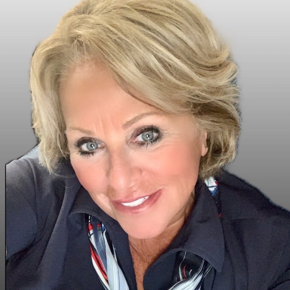 Meet your Posher, Yvette - Picture 1 of 1